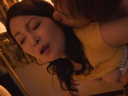 沉迷於禁忌肉慾的好色朋友巨乳人妻 白木優子